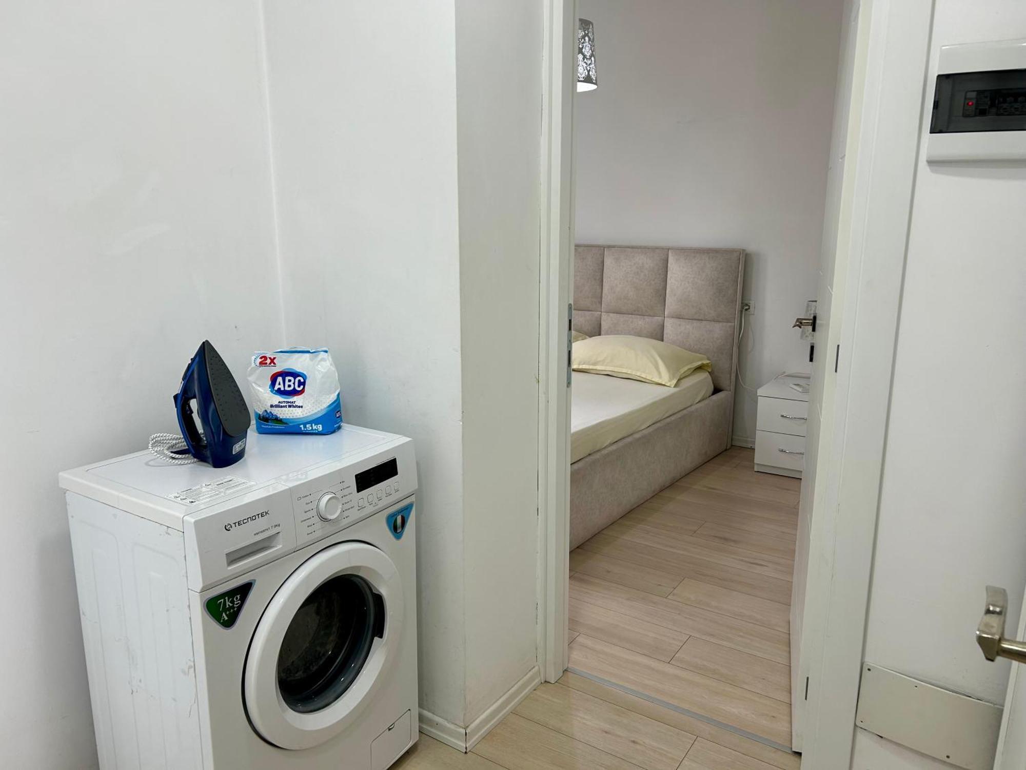 A&X Lovely And Central Apartment - 24H Self Check-In Тирана Экстерьер фото